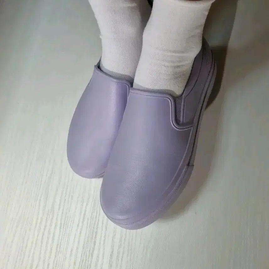 [BUNJANG] Zara Rubber Slip-on Shoes / 자라 슬립온 러버슈즈 실내화 실리퍼 아쿠아슈즈 42