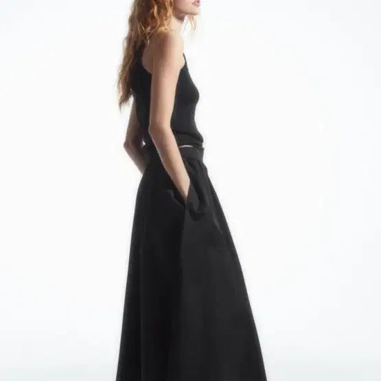 [BUNJANG] COS Elastic Midi Skirt Black Size 32 / COS 코스 엘라스틱 미디 스커트스커트 EUR 32
