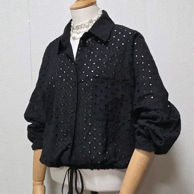 [BUNJANG] Punching Shirt Blouse / 펀칭 셔츠형 블라우스