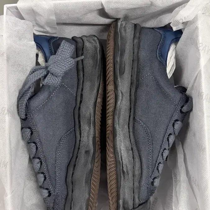 [BUNJANG] Maison Mihara Yasuhiro Blakey OG Sole Canvas Over Dyed Low-top Sneakers Black / 미하라 야스히로 블레이키 블랙 블랙  ( EU42 + 새상품 )