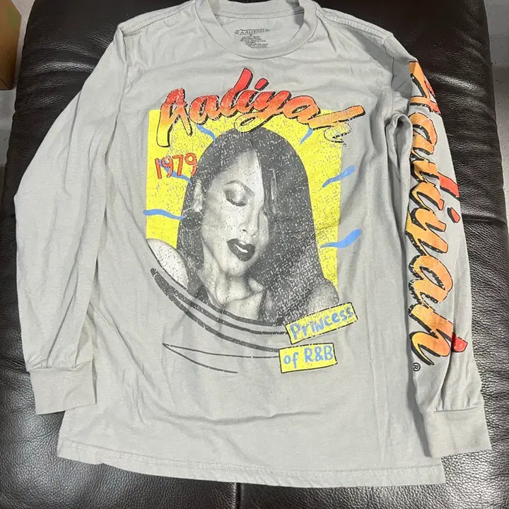 [BUNJANG] Usa Aaliyah Princess R&amp;B Long Sleeve T-Shirt / Usa Aaliyah 프린세스 R&amp;B 긴팔 티셔츠