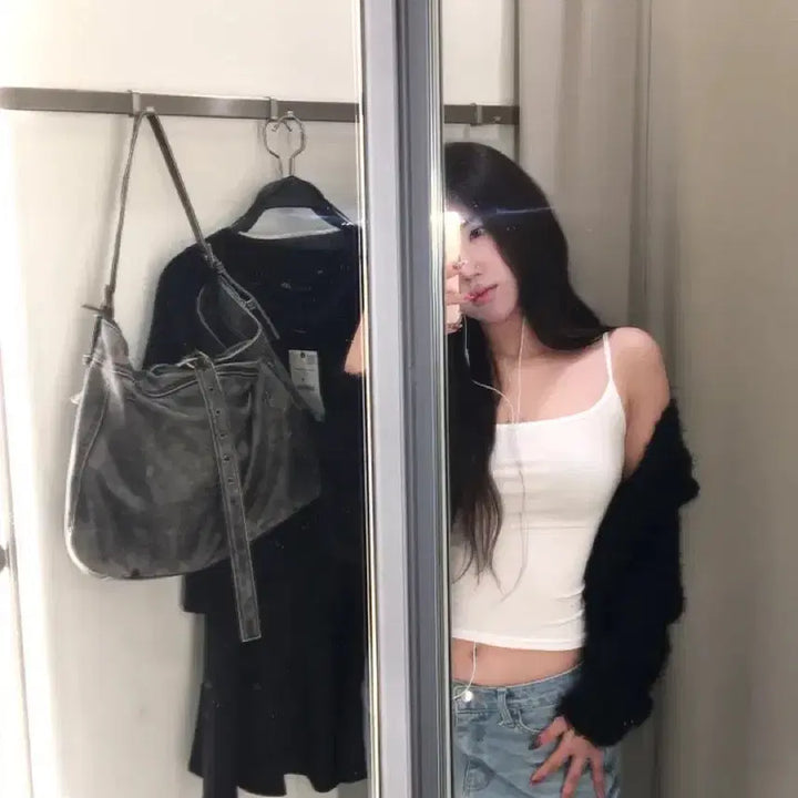 [BUNJANG] Black Faux Fur Cardigan / 에이블리 블랙 퍼 가디건