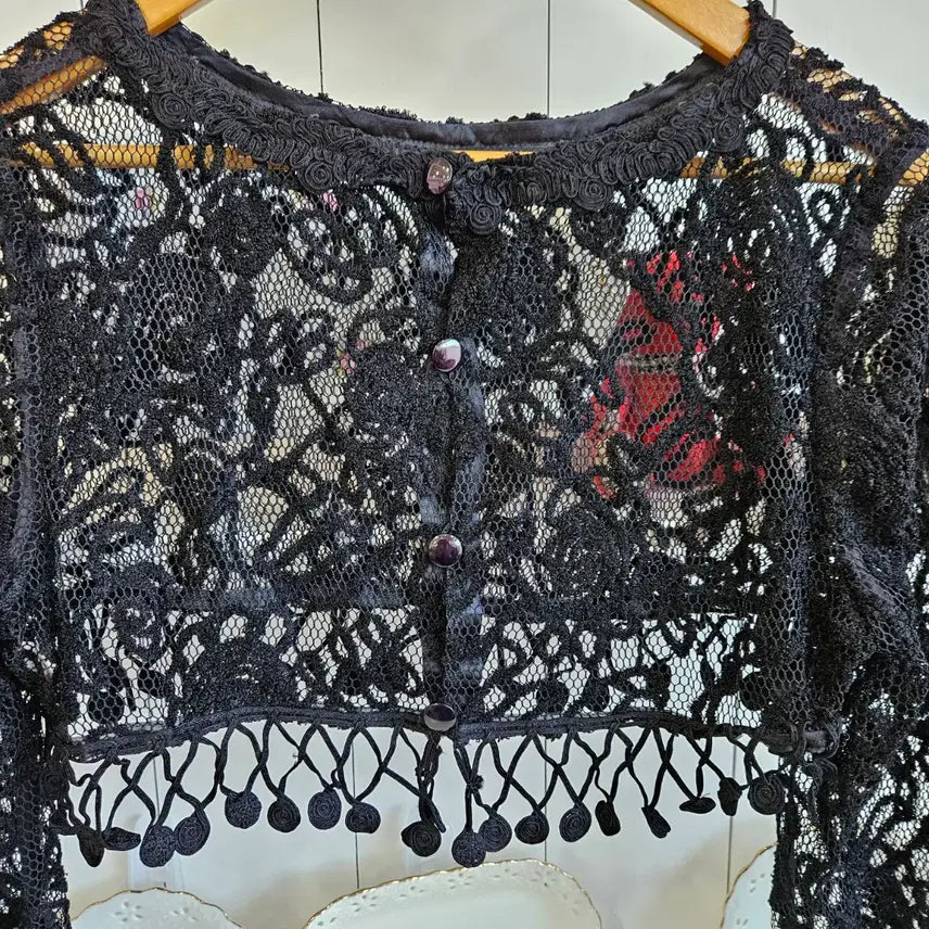 [BUNJANG] Carule Black Lace Crop Cardigan / 블랙 레이스 크롭 가디건