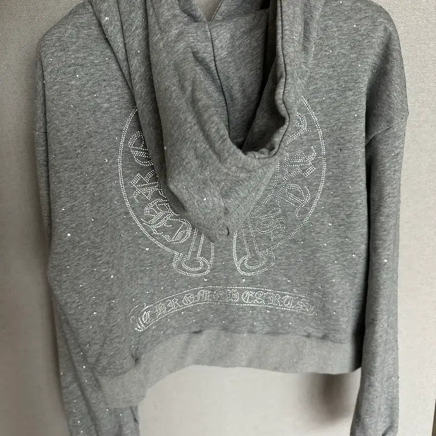 [BUNJANG] Chrome Hearts Style Fleece Hoodie with Stone Embellishments - Grey / 크롬하츠 스타일 기모 후드티 그레이 스톤 장식