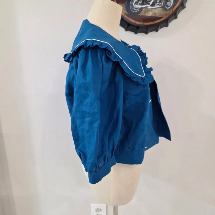[BUNJANG] JS New York Blue Linen Frill Collar Blouse / Js.newyorks 재시뉴욕 블루 린넨 프릴 카라 블라우스