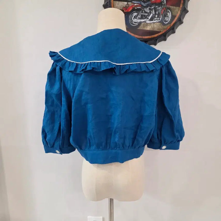 [BUNJANG] JS New York Blue Linen Frill Collar Blouse / Js.newyorks 재시뉴욕 블루 린넨 프릴 카라 블라우스