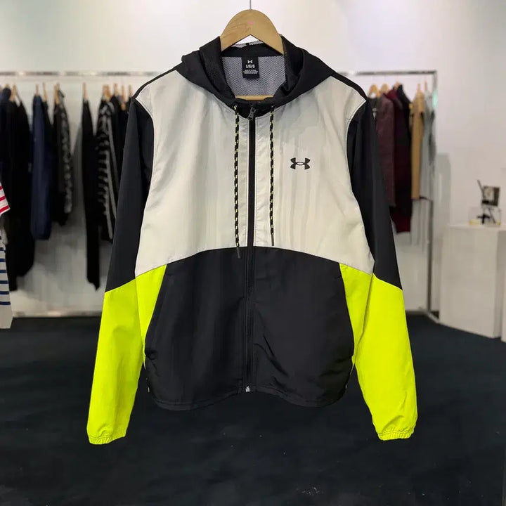 [BUNJANG] Under Armour Color Block Windbreaker Jacket / [택포] [L] 언더아머 컬러배색 바람막이