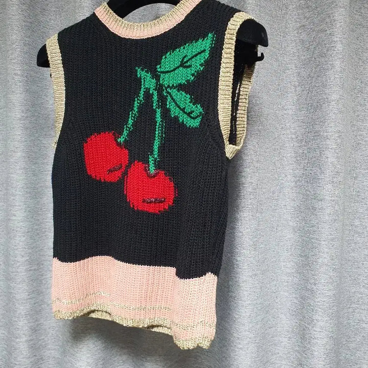 [BUNJANG] Red Valentino Layered Sleeveless Knit Top - Size S / 레드발렌티노 레이어드 민소매 시원한 니트 s