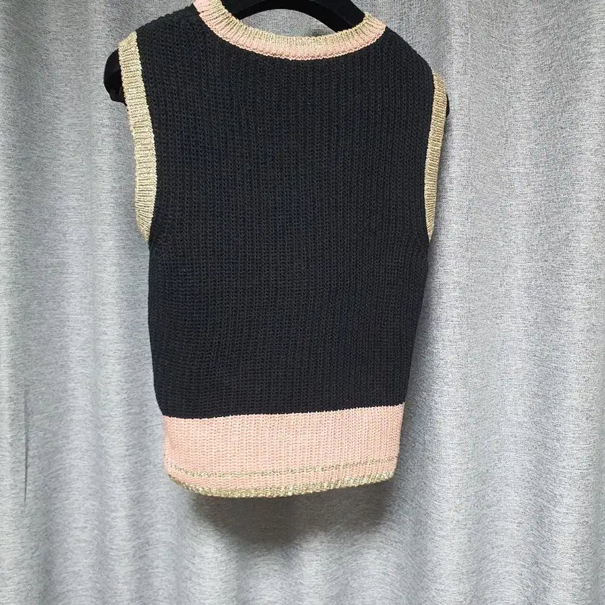 [BUNJANG] Red Valentino Layered Sleeveless Knit Top - Size S / 레드발렌티노 레이어드 민소매 시원한 니트 s