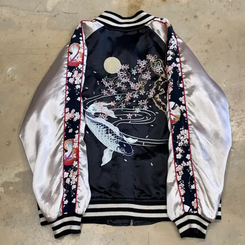 [BUNJANG] Vintage Cherry Blossom Koi Embroidery Sukajan Jacket / M 빈티지 벚꽃 잉어 자수 스카쟌