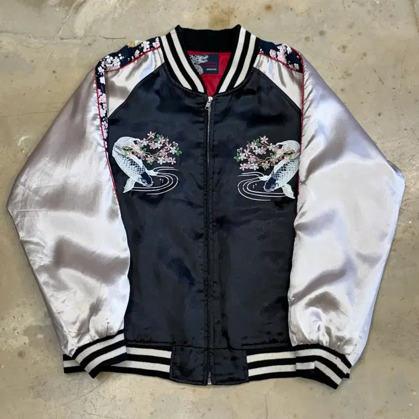 [BUNJANG] Vintage Cherry Blossom Koi Embroidery Sukajan Jacket / M 빈티지 벚꽃 잉어 자수 스카쟌