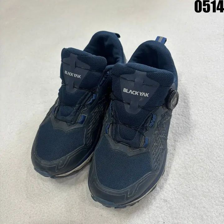 [BUNJANG] Black Yak Navy BOA Dial Hiking Boots Size 250 / 블랙야크 등산화 네이비색 BOA 다이얼 250
