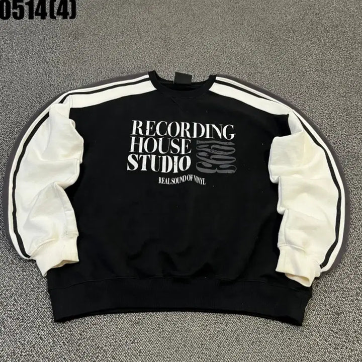 [BUNJANG] Recording House Studio Black Sweatshirt / 레코딩 하우스 스튜디오 블랙 맨투맨