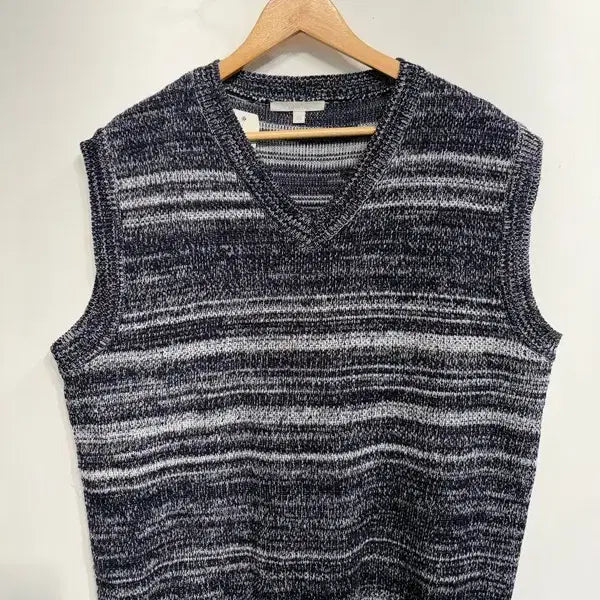 [BUNJANG] KIMUER Vintage Cable Knit Vest Navy M / M 키뮤어 빈티지 케이블 니트 조끼 베스트 네이비