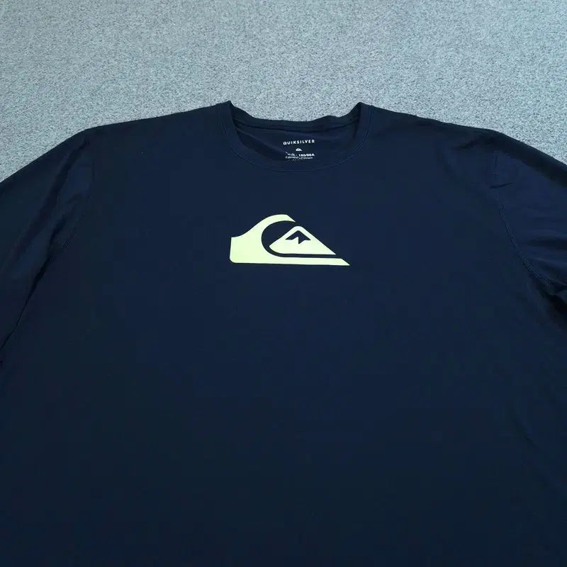 [BUNJANG] Quiksilver Long Sleeve T-Shirt / L 퀵실버 긴팔 티 | 0514C21