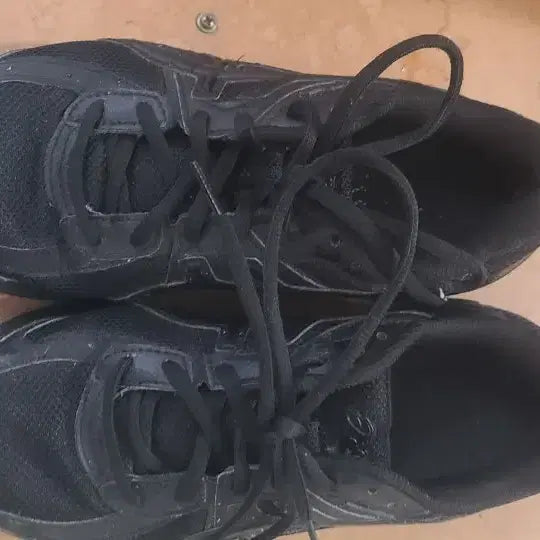 [BUNJANG] ASICS Sneakers / 아식스운동화~~240