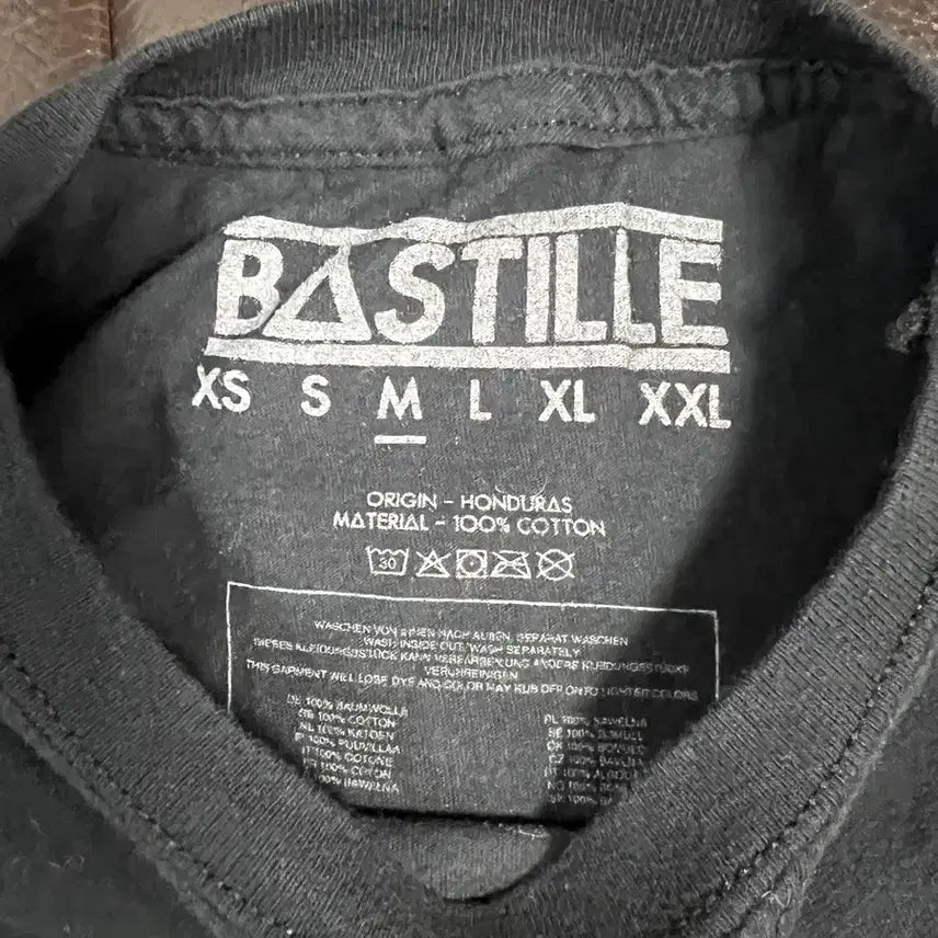 [BUNJANG] Bastille Black T-Shirt / 영국밴드 바스틸 Bastille 블랙 반팔 티셔츠