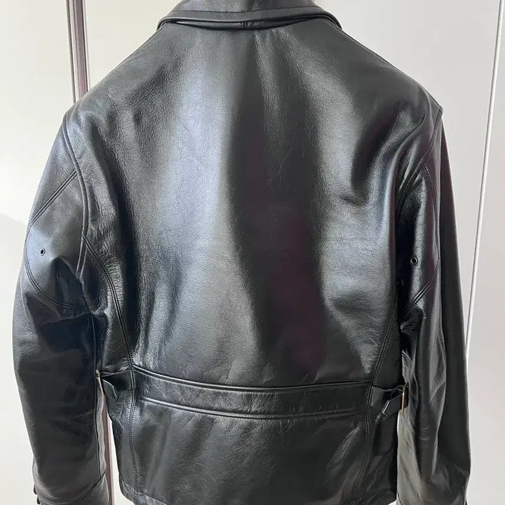 [BUNJANG] Gonjo 2 Leather Jacket Size S to M Exchange / 곤조2 가죽자켓 s -> m 사이즈 교환