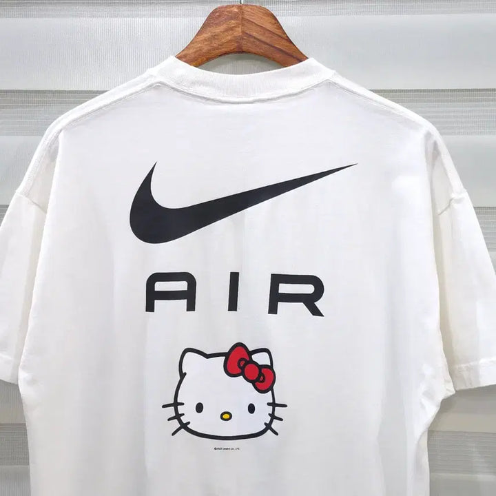 [BUNJANG] Nike x Hello Kitty NRG Air Short Sleeve T-Shirt - L / 나이키 x 헬로키티 NRG 에어 반팔티- L