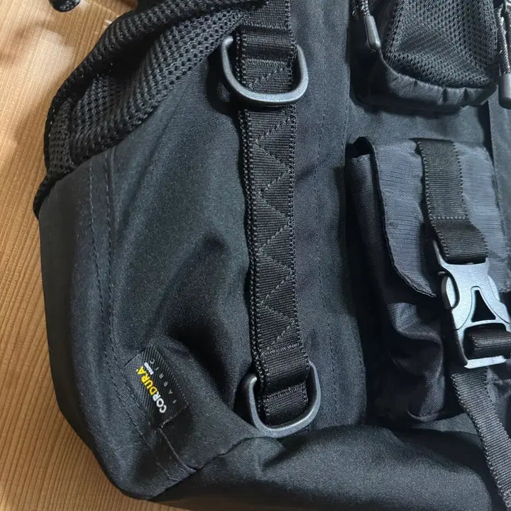 [BUNJANG] What it isn Utility Bag Black / 와릿이즌 유틸리티백 블랙