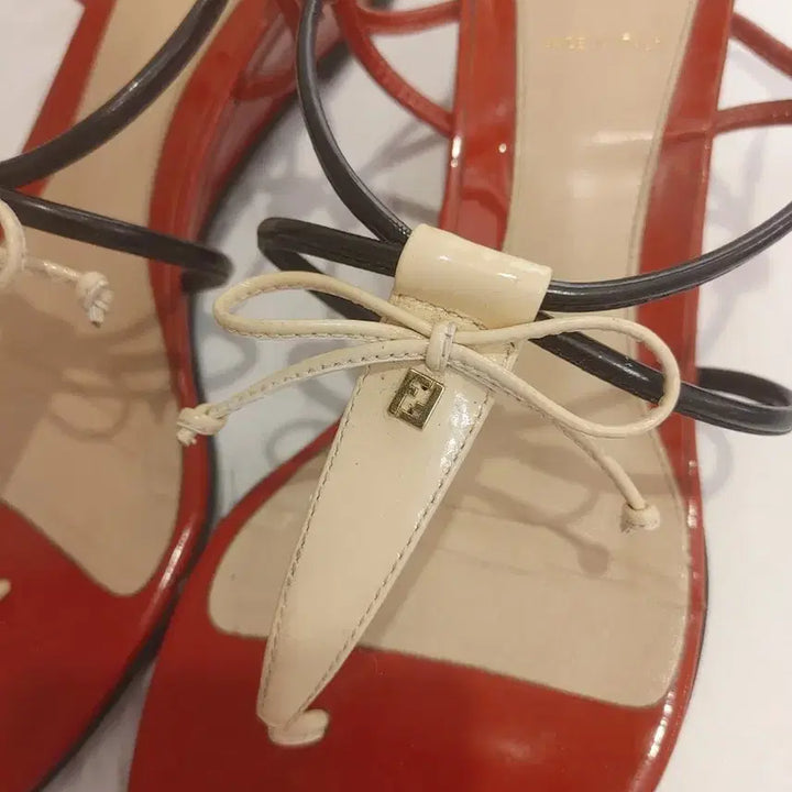 [BUNJANG] Fendi Sandals / 정품- 펜디 샌들