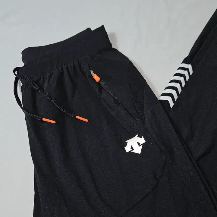 [SOLD OUT] 데상트 트라이애슬론 트레이닝 팬츠 기능성 메쉬 바지 남성 M