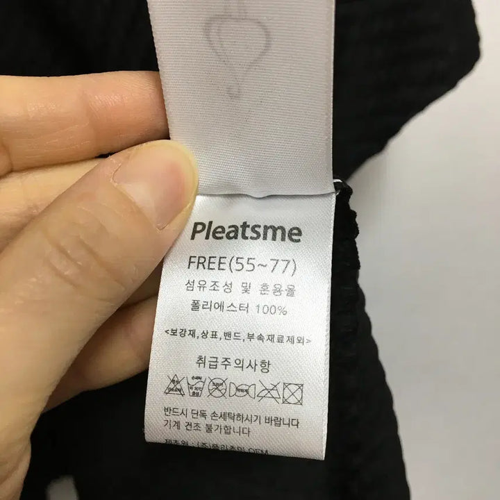 [SOLD OUT] 2025 플리츠미 블라우스 티셔츠