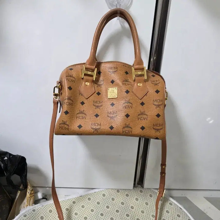 [SOLD OUT] MCM 보스턴백 브라운 숄더백