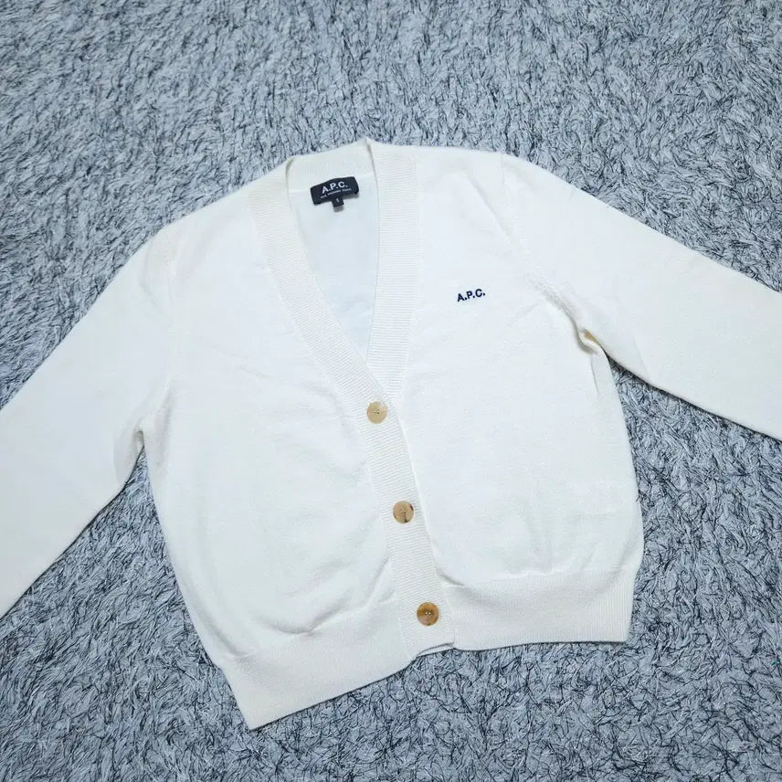 [SOLD OUT] APC아페쎄) S 여자 니트가디건 / 왕눈이샵