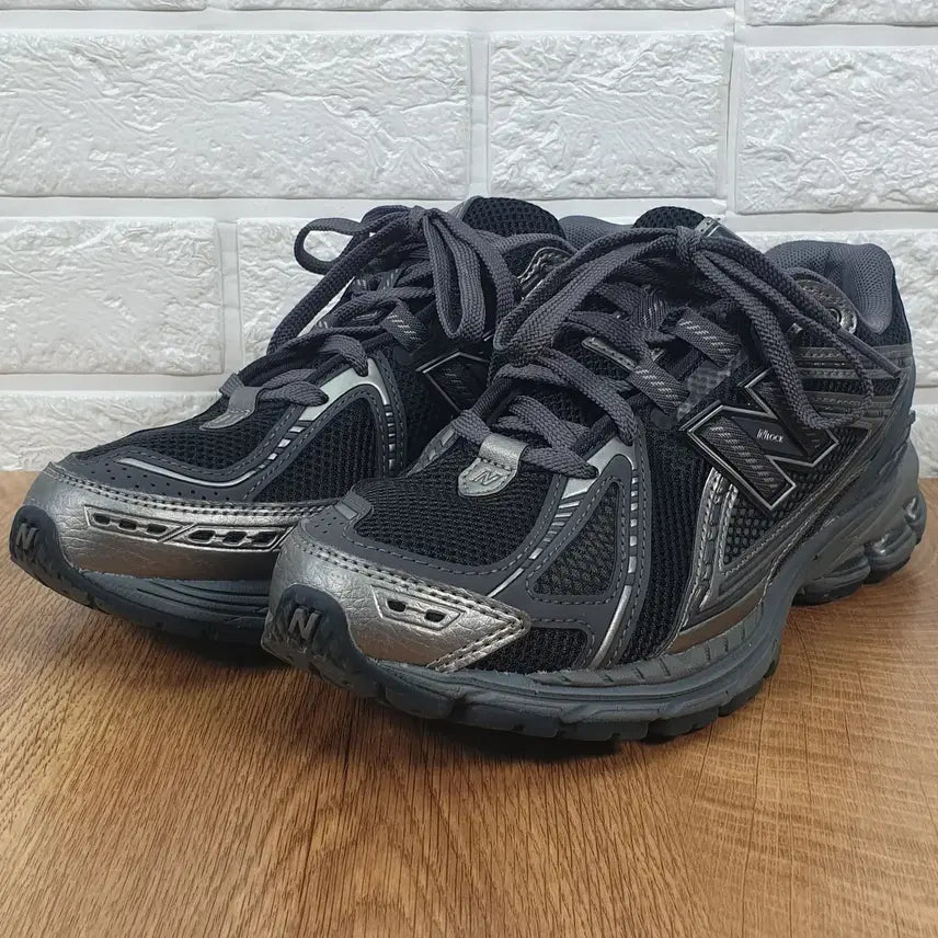 [BUNJANG] New Balance 1906R Phantom Black / [250]뉴발란스 1906R 팬텀 블랙