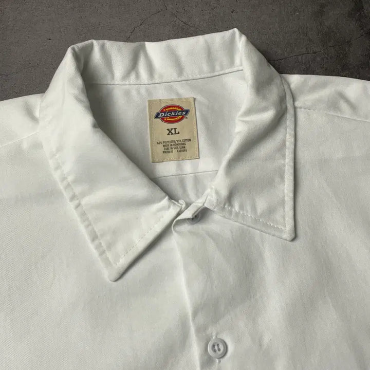 [BUNJANG] Dickies Vintage White Flap Pocket Short Sleeve Work Shirt / DICKIES 디키즈 빈티지 화이트 플랩포켓 반팔 워크셔츠 A00958