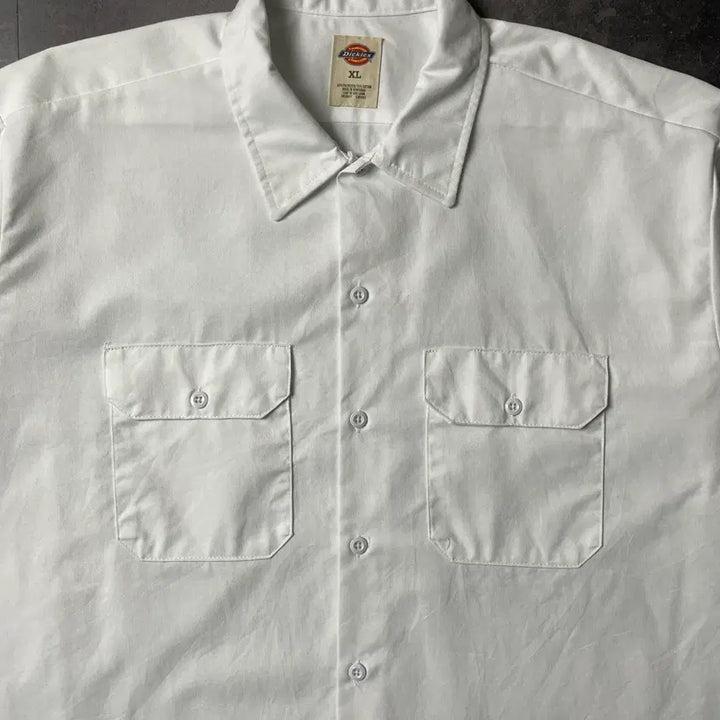 [BUNJANG] Dickies Vintage White Flap Pocket Short Sleeve Work Shirt / DICKIES 디키즈 빈티지 화이트 플랩포켓 반팔 워크셔츠 A00958
