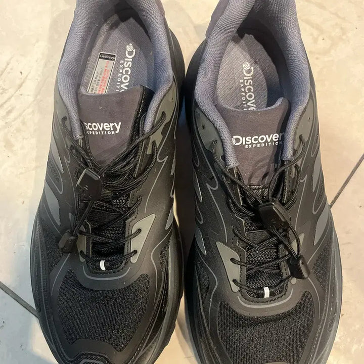 [BUNJANG] Discovery Expedition Black Hiking Shoes / 디스커버리 익스페디션 검정 운동화