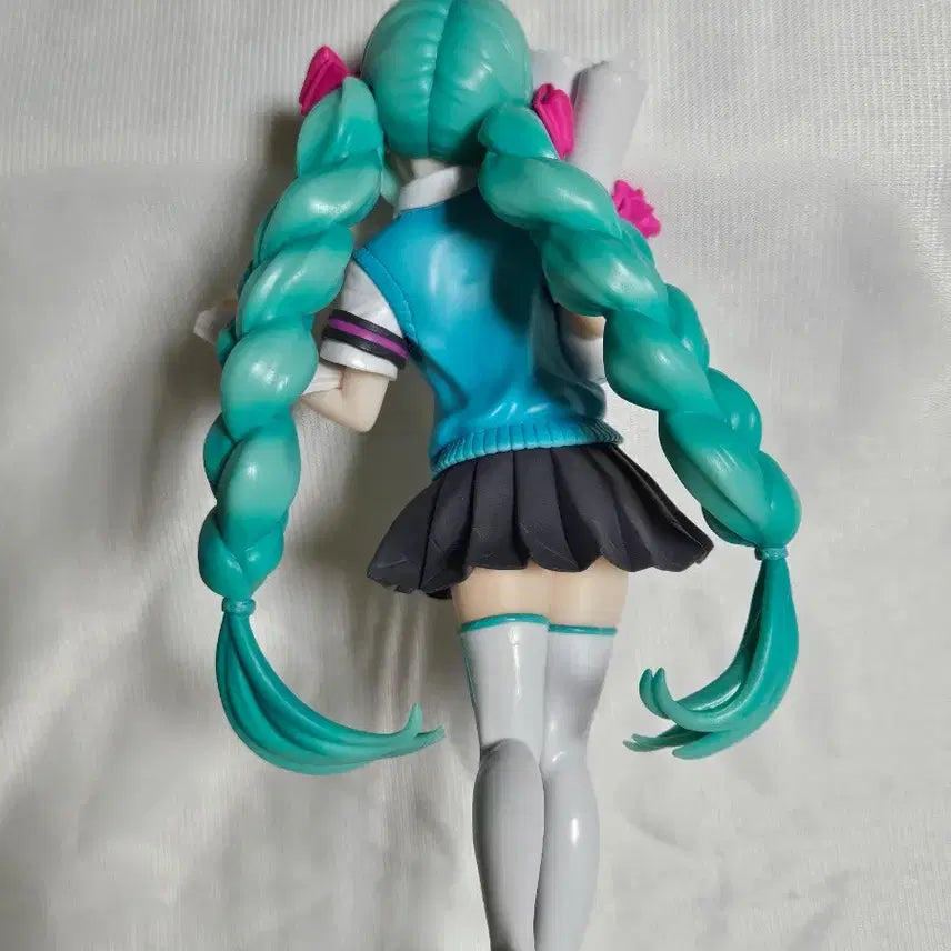 [BUNJANG] Hatsune Miku Luminastar 16th Anniversary Figure (Buta Ver.) / 하츠네 미쿠 루미나스타 16주년 기념 피규어 부타 ver.