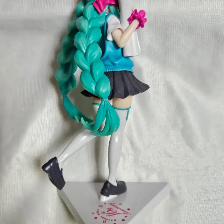 [BUNJANG] Hatsune Miku Luminastar 16th Anniversary Figure (Buta Ver.) / 하츠네 미쿠 루미나스타 16주년 기념 피규어 부타 ver.