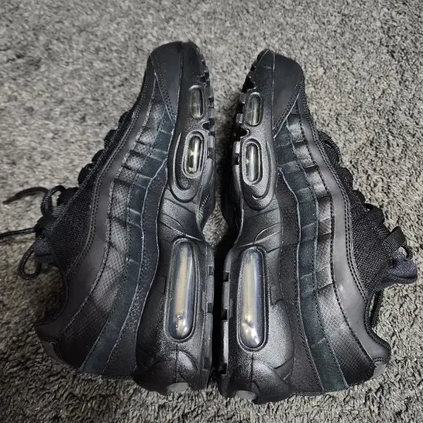 [BUNJANG] Nike Air Max 95 Triple Black / 나이키 에어맥스95 트리플블랙 250사이즈
