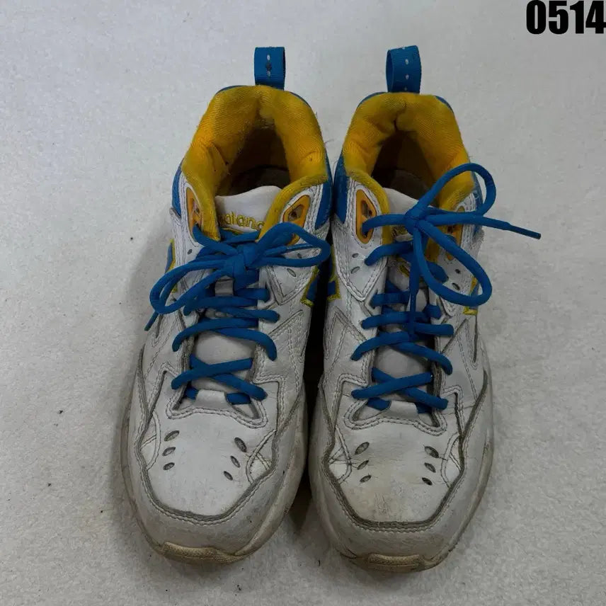 [BUNJANG] New Balance Sneakers White/Blue/Black 235 / 뉴발란스 운동화 흰파검 235