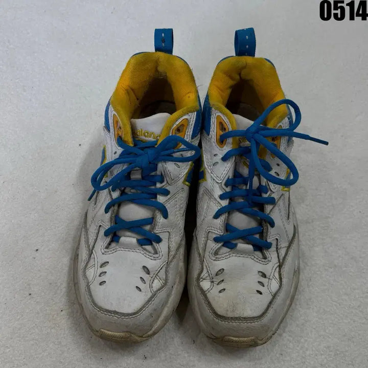 [BUNJANG] New Balance Sneakers White/Blue/Black 235 / 뉴발란스 운동화 흰파검 235