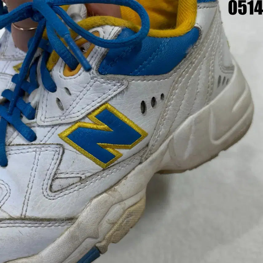 [BUNJANG] New Balance Sneakers White/Blue/Black 235 / 뉴발란스 운동화 흰파검 235