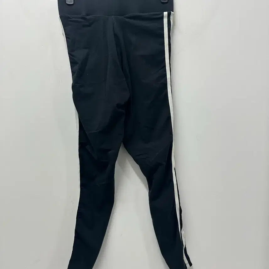 [BUNJANG] Adidas Three-Stripe Leggings Black M / [만원 아라비아빈티지]아디다스 삼선 레깅스 블랙 M
