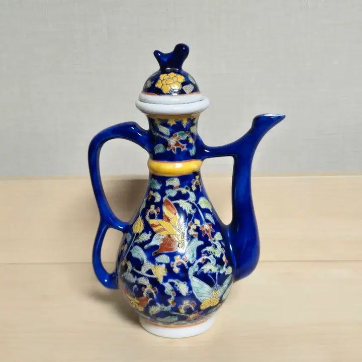 [BUNJANG] Celadon Porcelain Teapot with Signature Seal / 낙관 수결 있는 도자기 주전자 작품