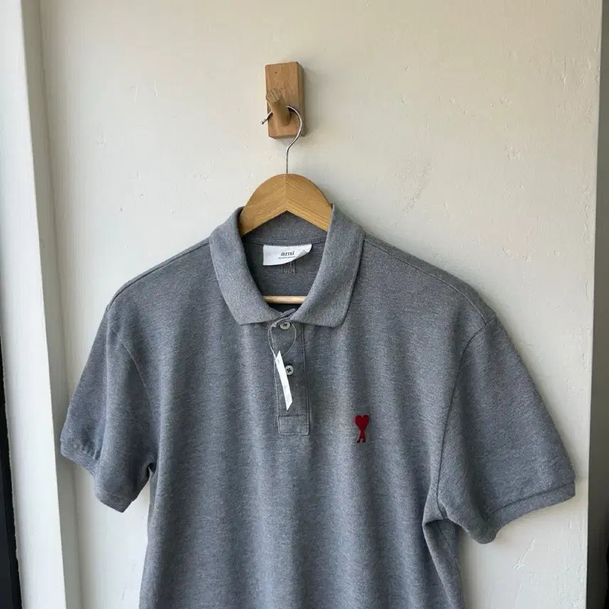 [BUNJANG] Ami Heart Logo Short Sleeve Polo T-Shirt / 16945 - 아미 하트 로고 반팔 카라티