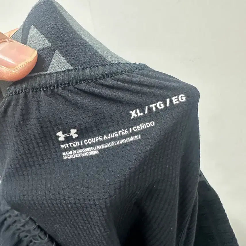 [BUNJANG] Under Armour Black Shorts XL / [만원 아라비아빈티지]언더아머 블랙 반바지 XL