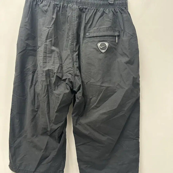 [BUNJANG] Nike Black 7/10 Length Shorts / [만원 아라비아빈티지]나이키 블랙 7부 반바지 F