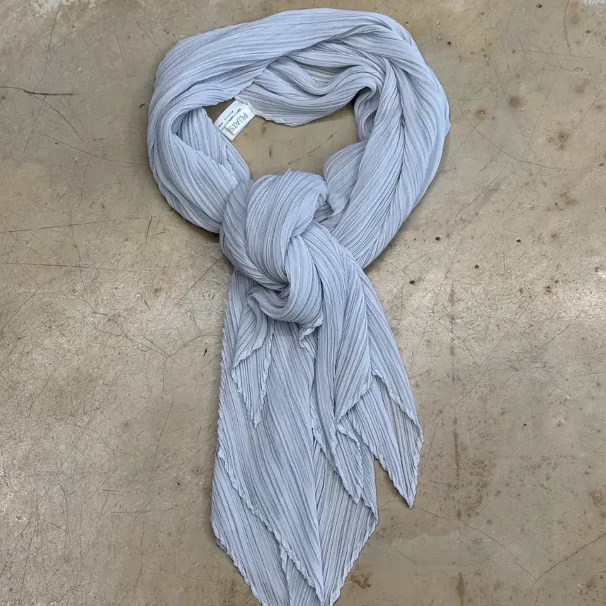 [BUNJANG] Issey Miyake Pleats Please Scarf OS / 이세이 미야케 플리츠 플리즈 스카프 OS