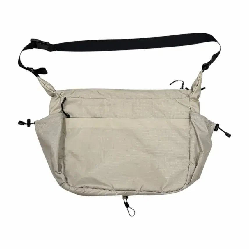 [BUNJANG] The North Face Borealis Soft Messenger Bag Crossbody Beige / 노스페이스 보레알리스 소프트 메신저백 크로스백 가방 베이지