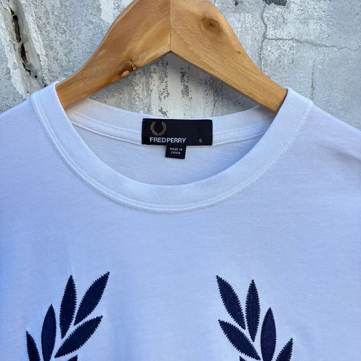 [BUNJANG] Fred Perry Short Sleeve T-Shirt / Fred Perry 프레드페리 반팔 티셔츠