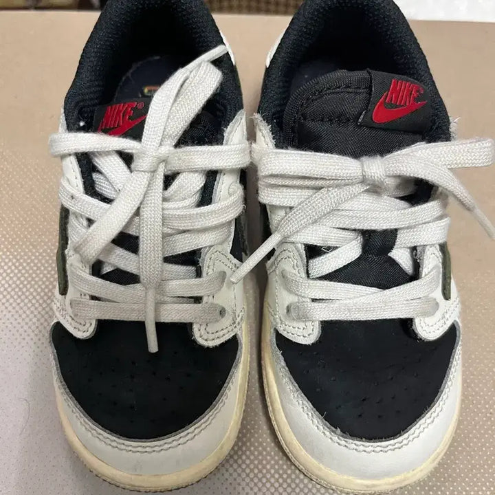 [BUNJANG] Nike Air Jordan 1 Low Travis Scott Medium Olive Toddler Shoes (140) / 나이키 조던1x트래비스스캇 미디엄 올리브 토틀러 (140)