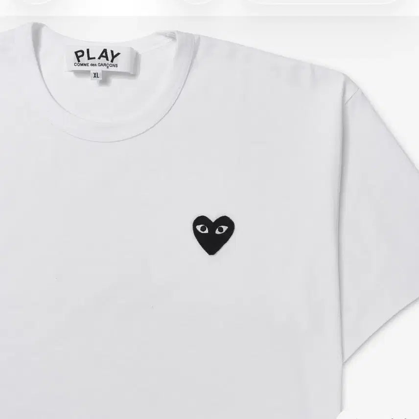 [SOLD OUT] 꼼데가르송 블랙하트 반팔티 화이트