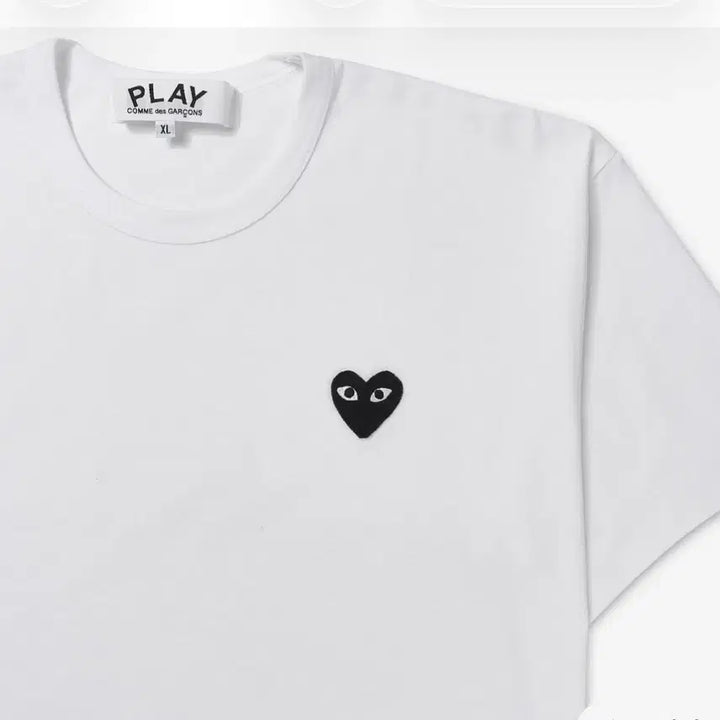 [SOLD OUT] 꼼데가르송 블랙하트 반팔티 화이트